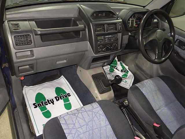 MITSUBISHI PAJERO MINI