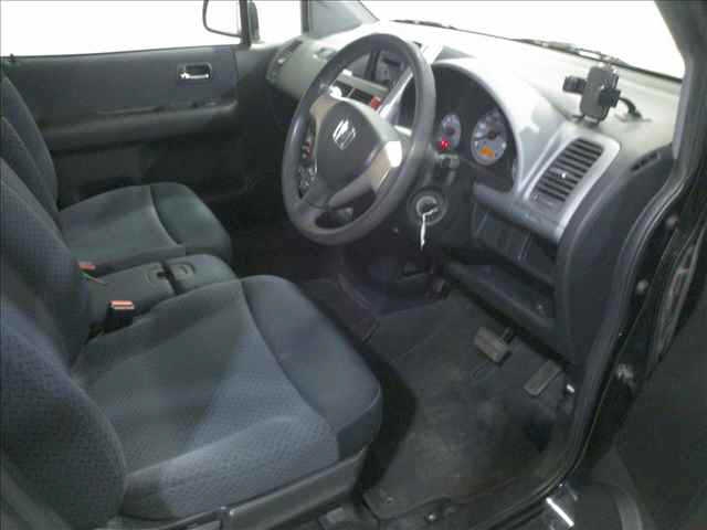 HONDA MOBILIO SPIKE