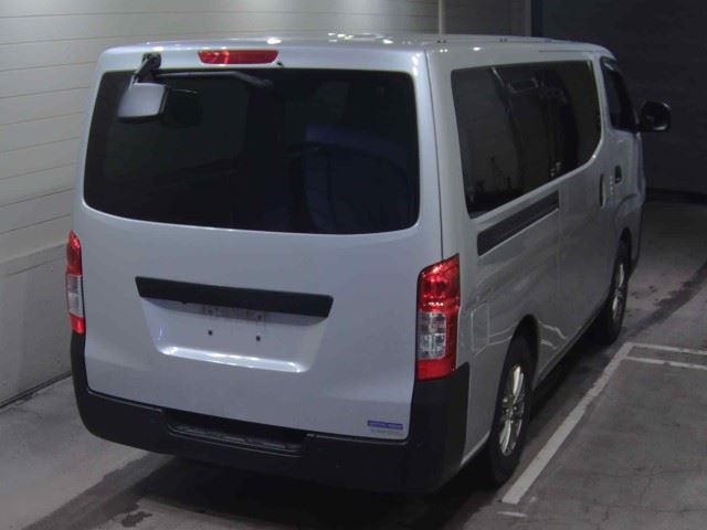 NISSAN CARAVAN
