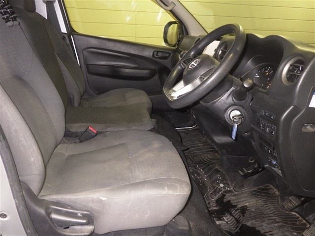 NISSAN CARAVAN