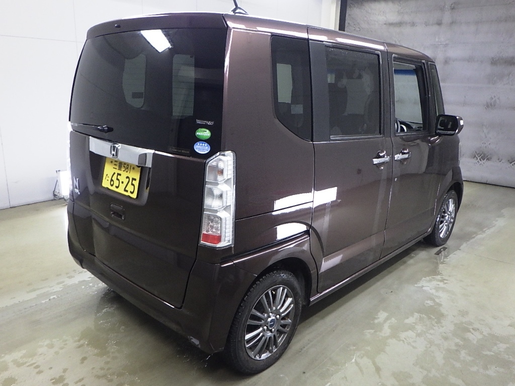 HONDA N-BOX