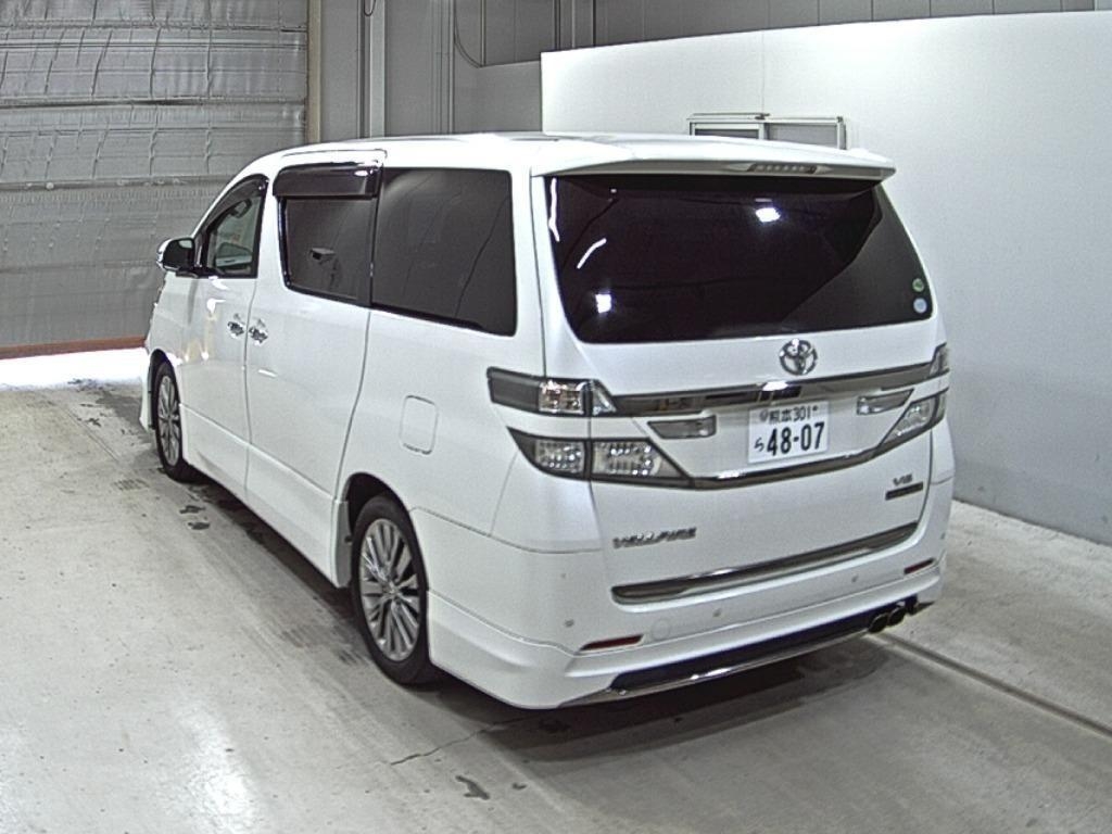 TOYOTA VELLFIRE