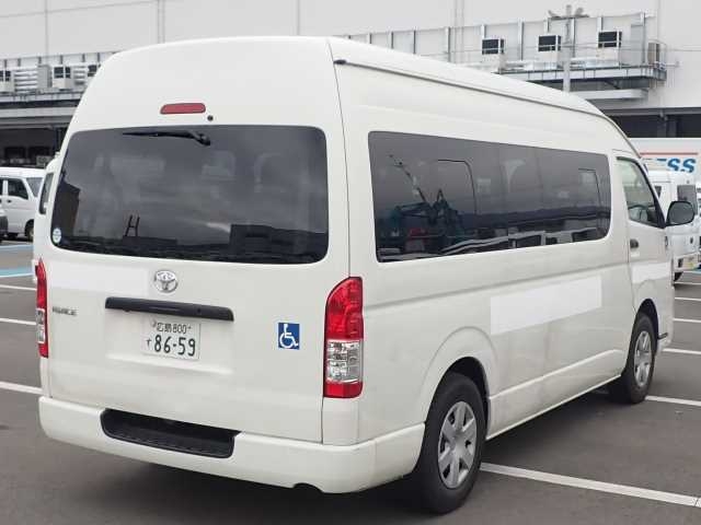 TOYOTA REGIUS ACE
