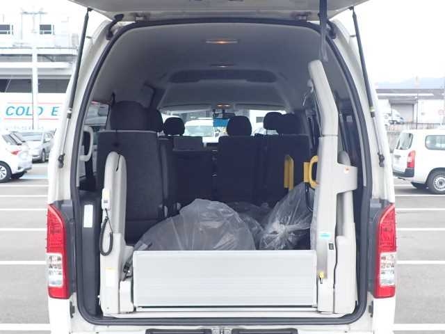 TOYOTA REGIUS ACE