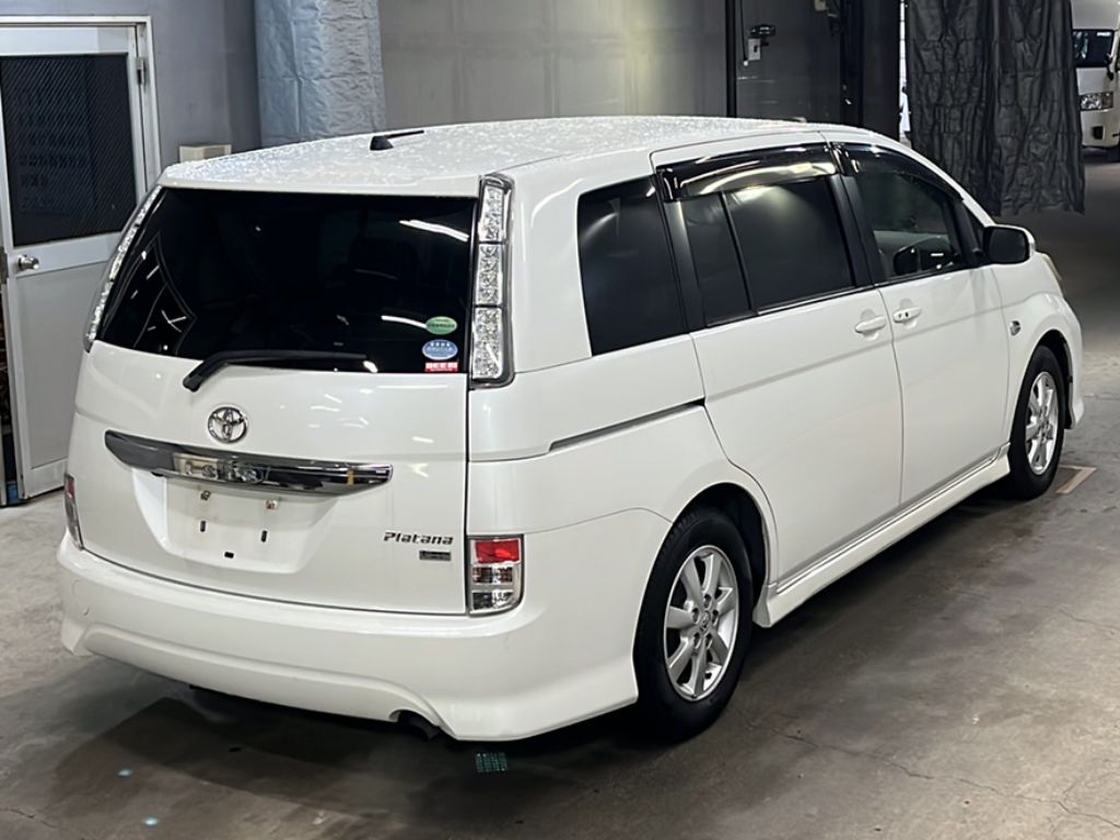 TOYOTA ISIS