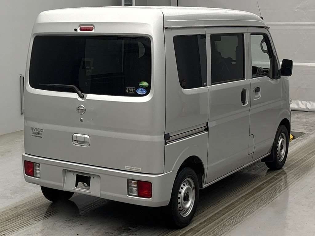 NISSAN NV100 CLIPPER
