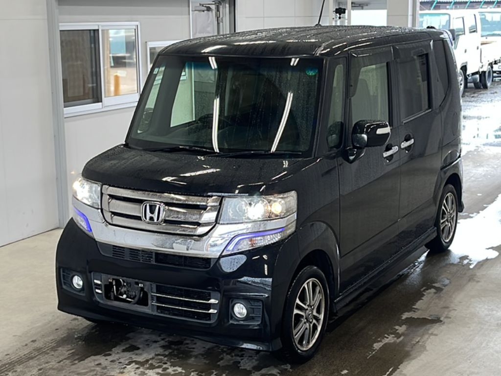 HONDA N-BOX