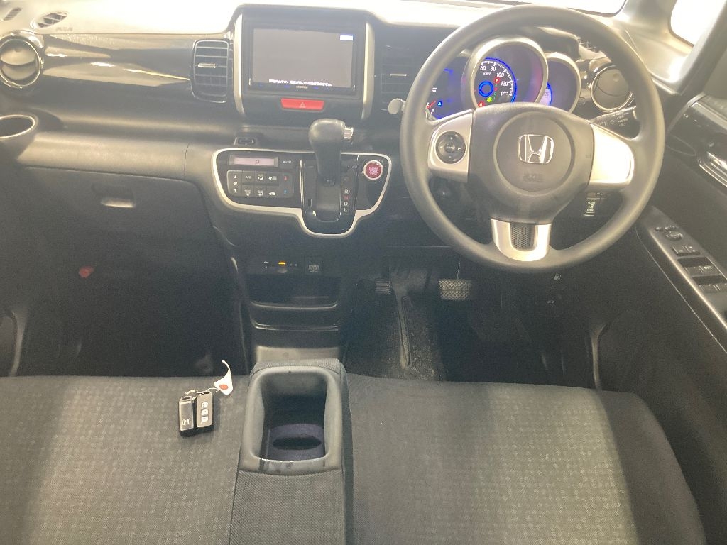HONDA N-BOX