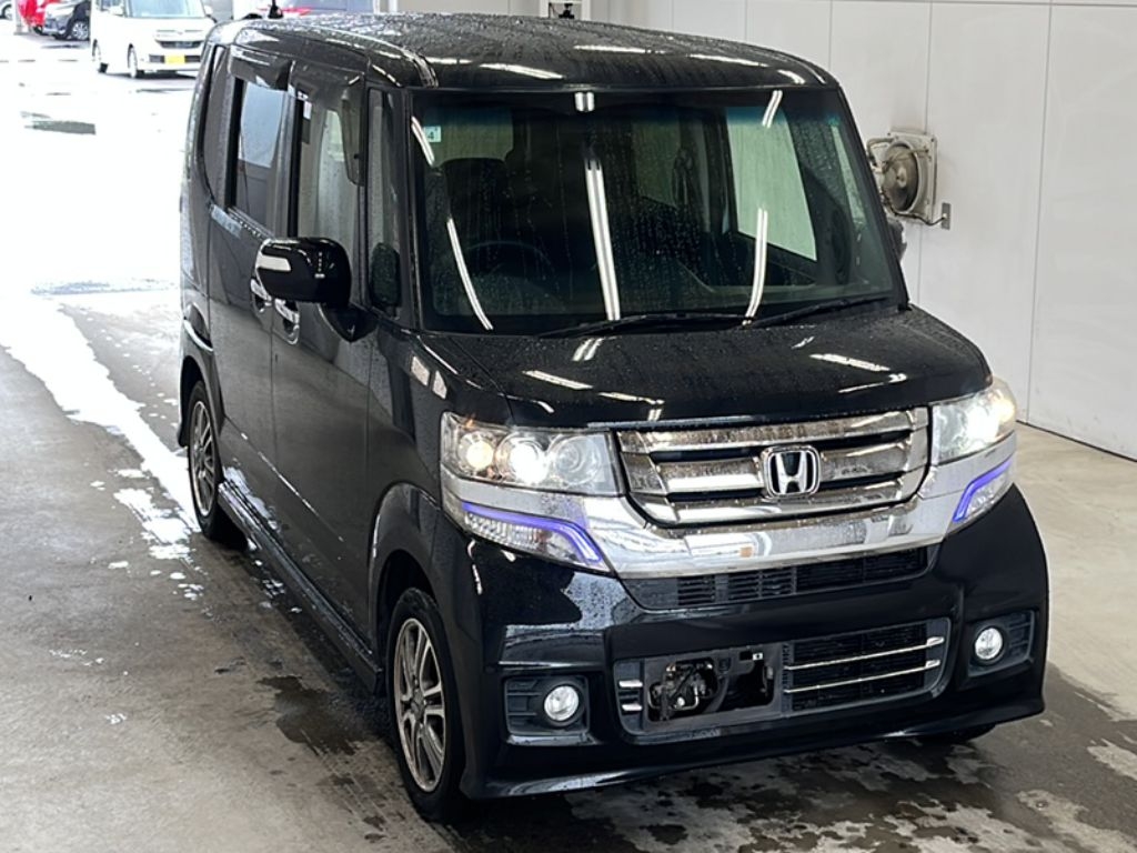 HONDA N-BOX