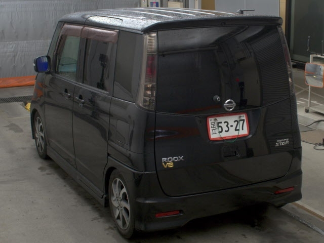 NISSAN ROOX