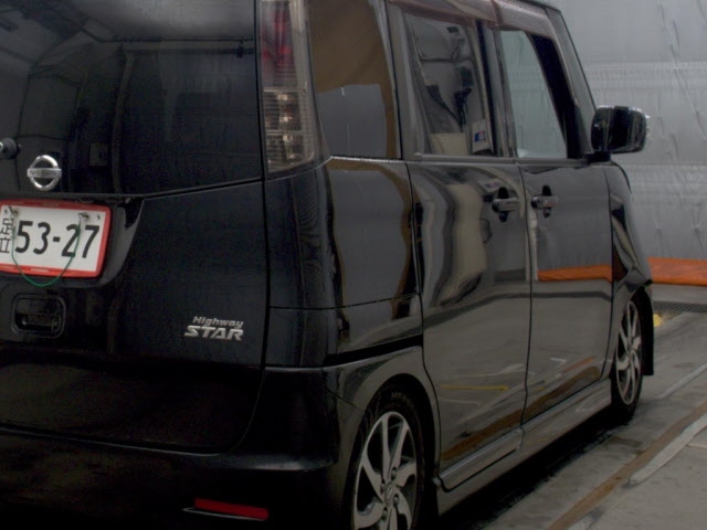 NISSAN ROOX