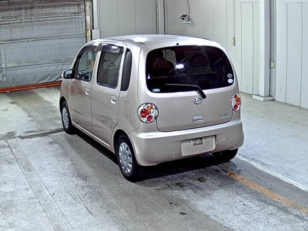 DAIHATSU MOVE LATTE