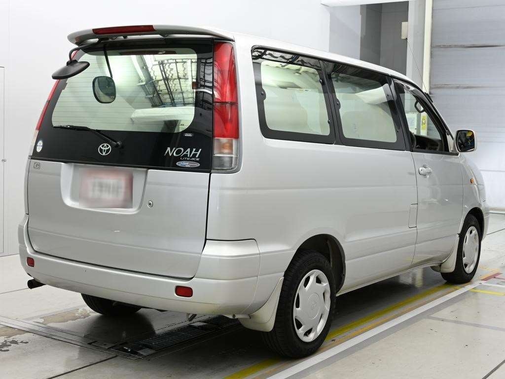 TOYOTA LITE ACE NOAH