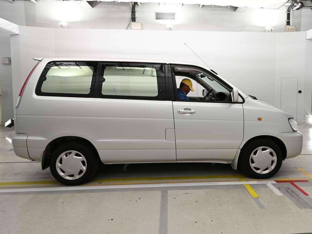 TOYOTA LITE ACE NOAH