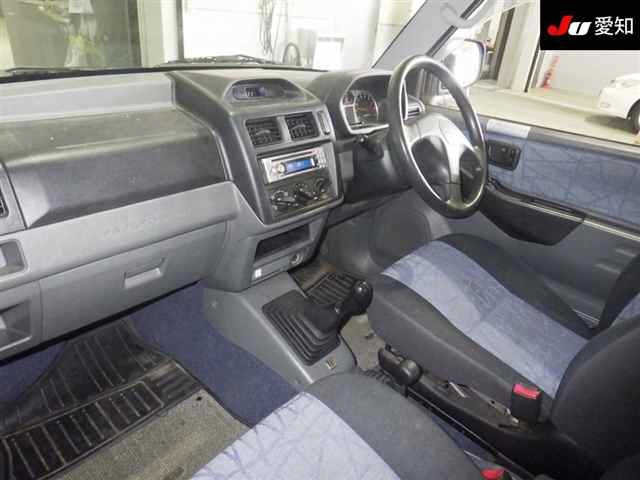 MITSUBISHI PAJERO MINI