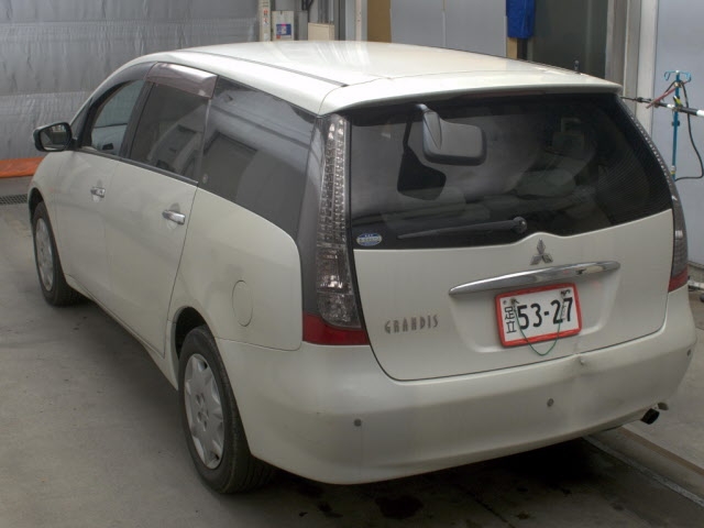 MITSUBISHI GRANDIS