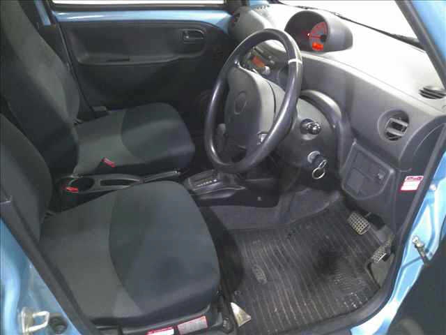 DAIHATSU ESSE