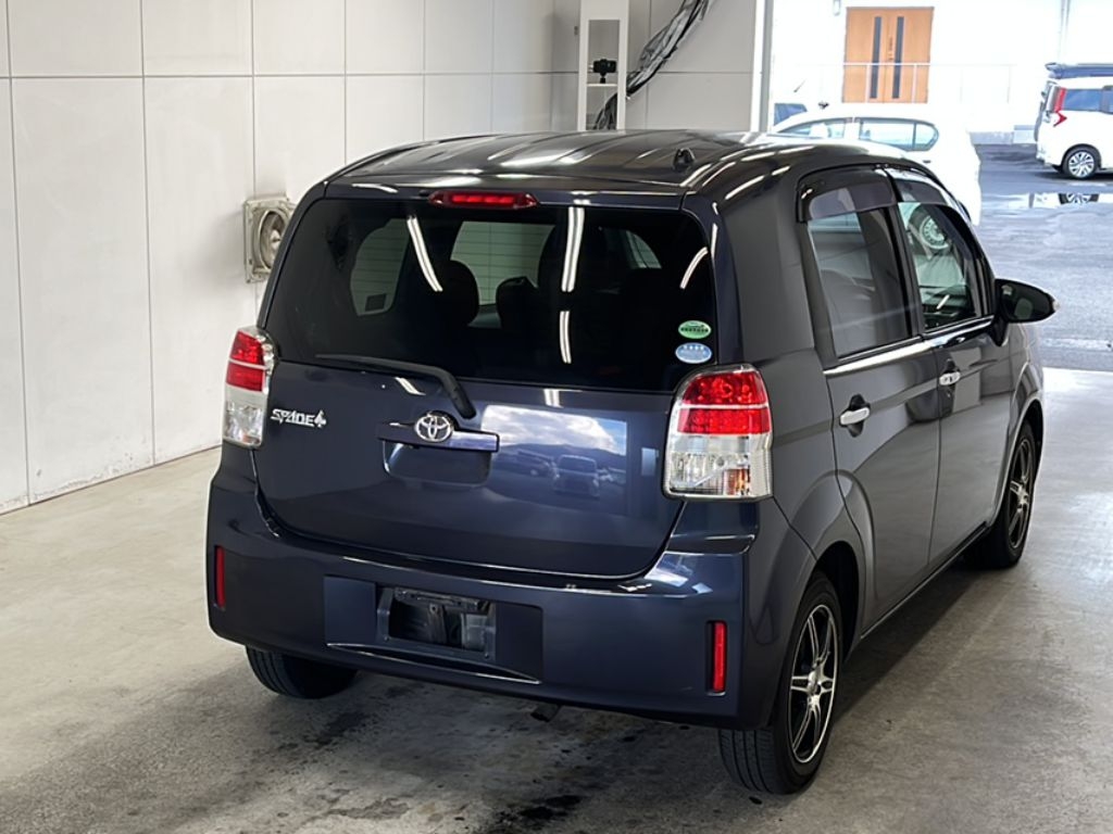 TOYOTA SPADE