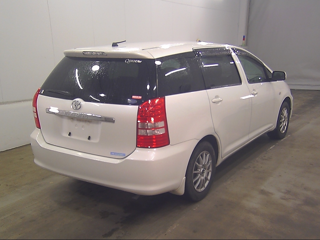 TOYOTA WISH