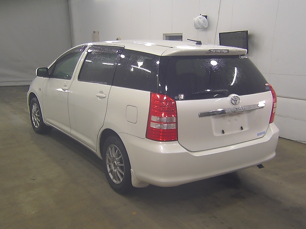 TOYOTA WISH