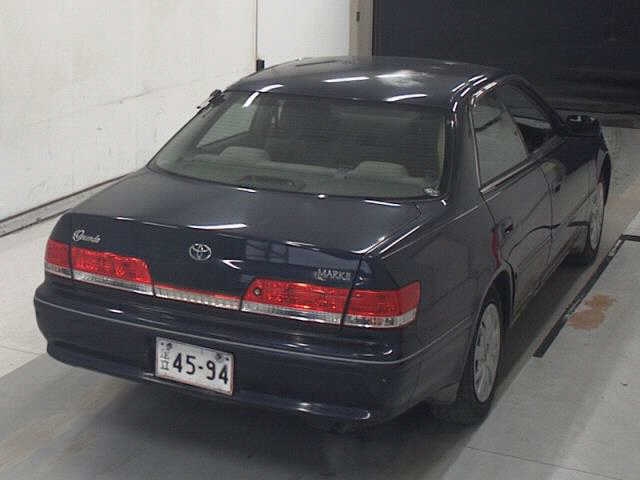 TOYOTA MARK II