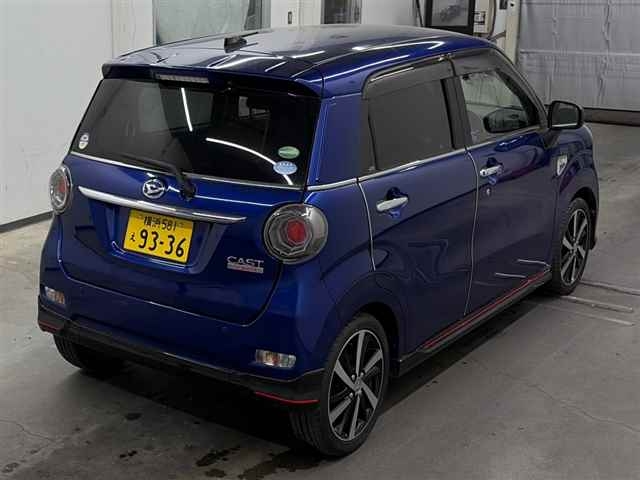 DAIHATSU CAST