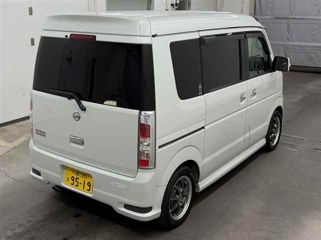 NISSAN NV100 CLIPPER