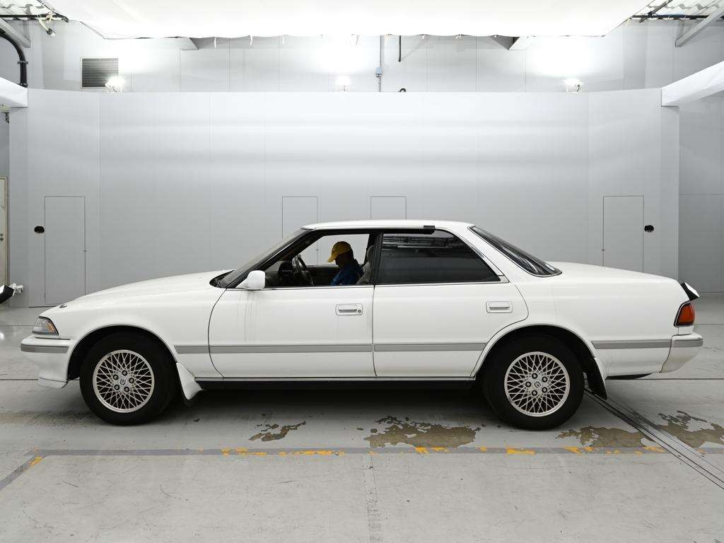 TOYOTA MARK II