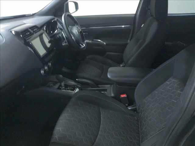 MITSUBISHI RVR