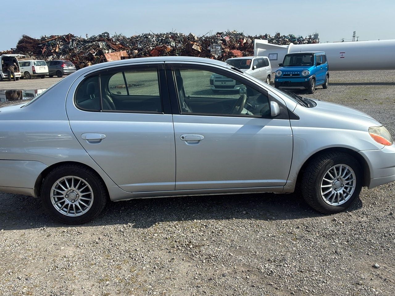 TOYOTA PLATZ
