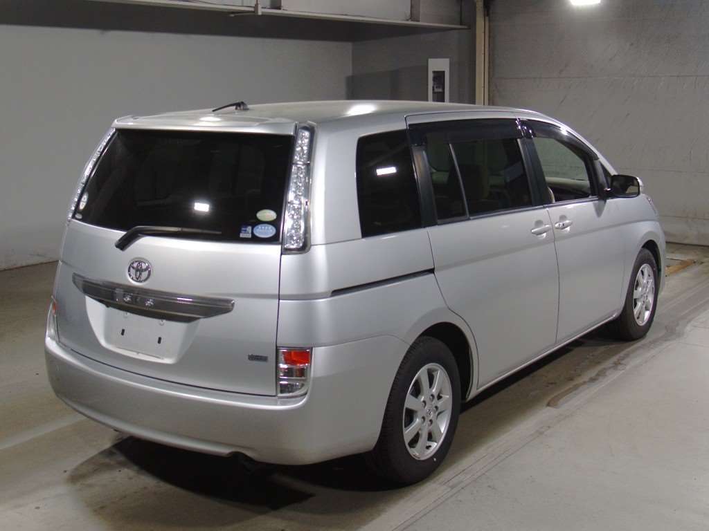 TOYOTA ISIS