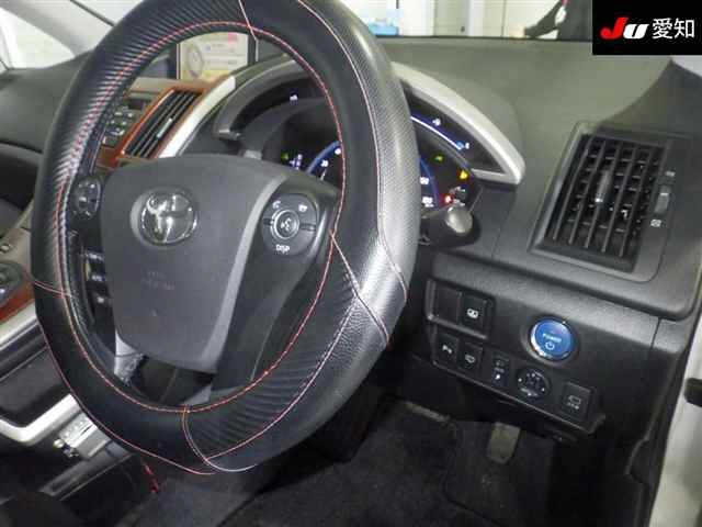 TOYOTA SAI