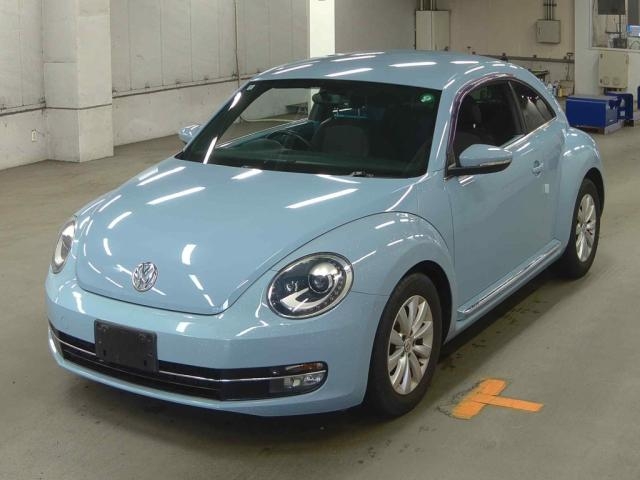 VOLKSWAGEN BEETLE