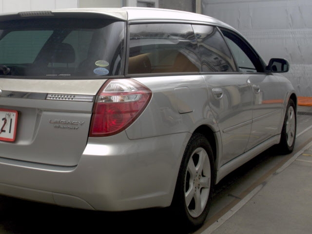 SUBARU LEGACY
