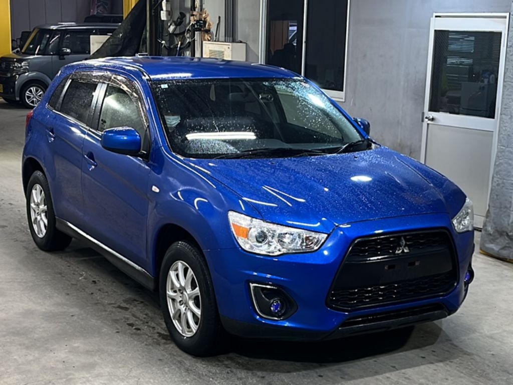 MITSUBISHI RVR