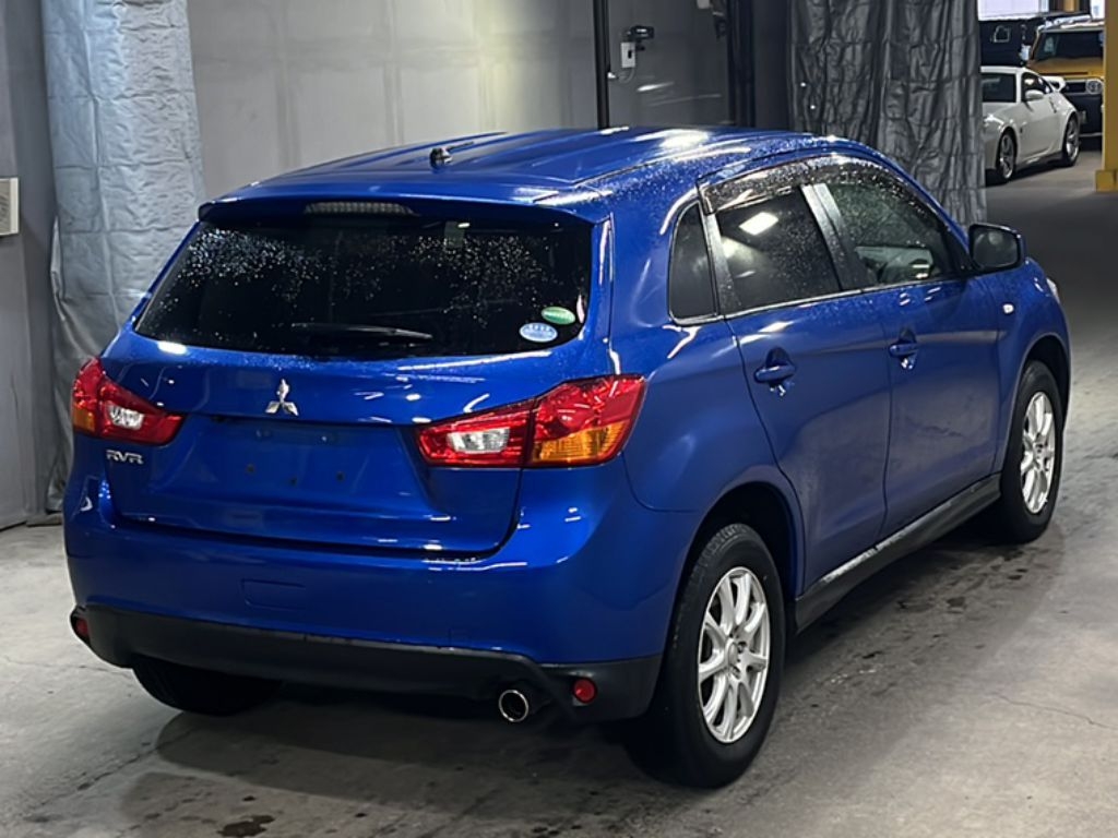 MITSUBISHI RVR