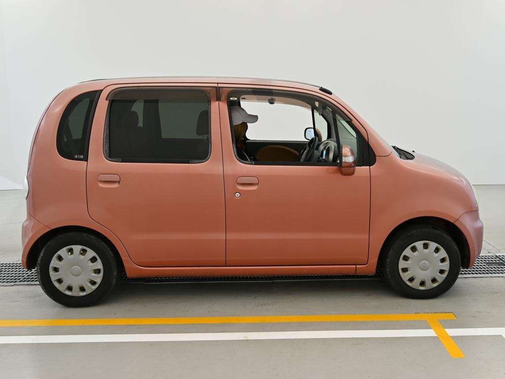 DAIHATSU MOVE LATTE