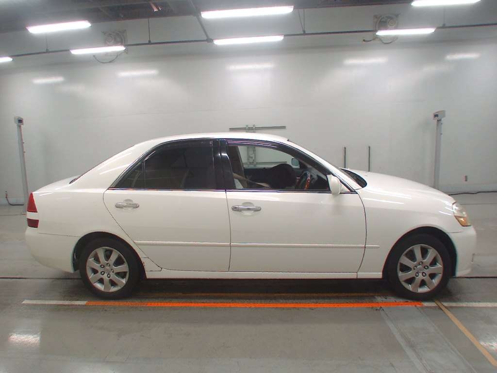 TOYOTA MARK II