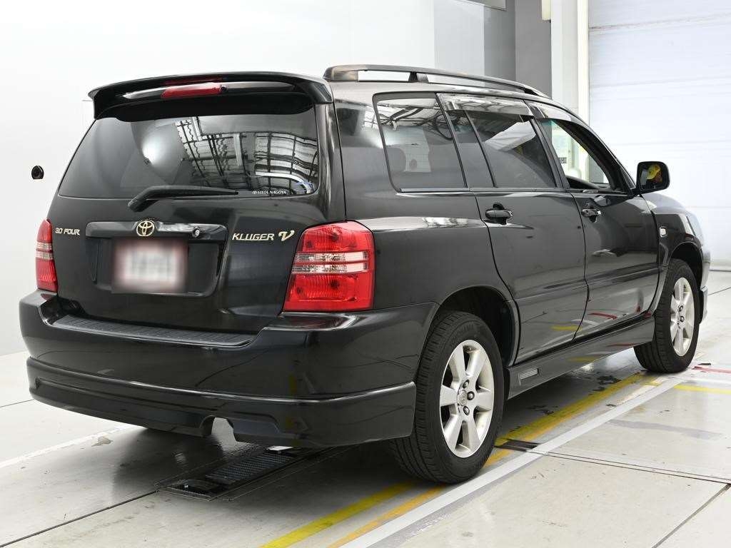 TOYOTA KLUGER V