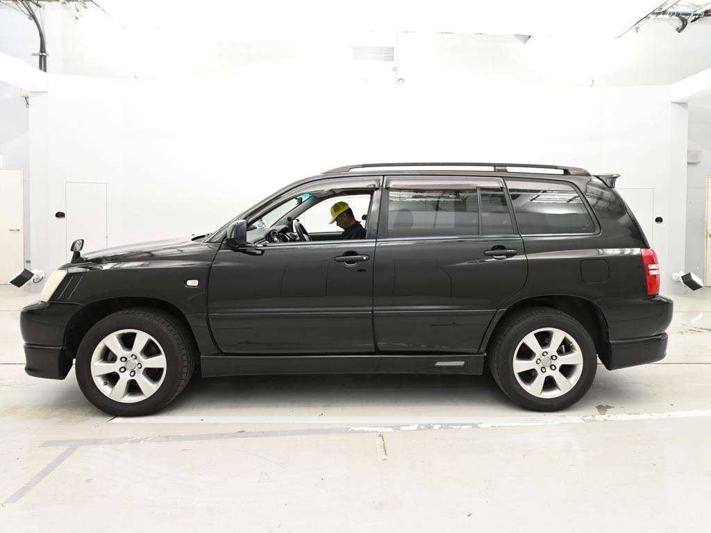 TOYOTA KLUGER V