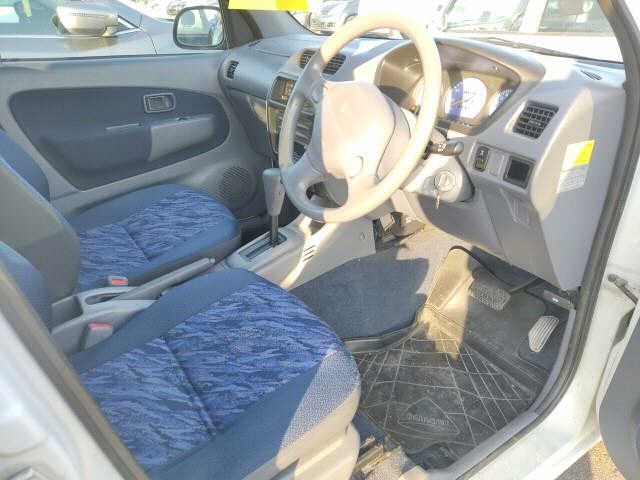 DAIHATSU TERIOS KID