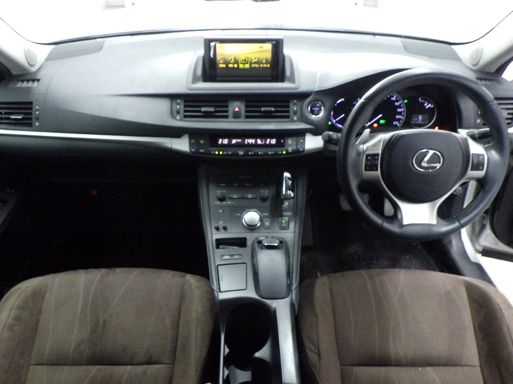 LEXUS CT200H