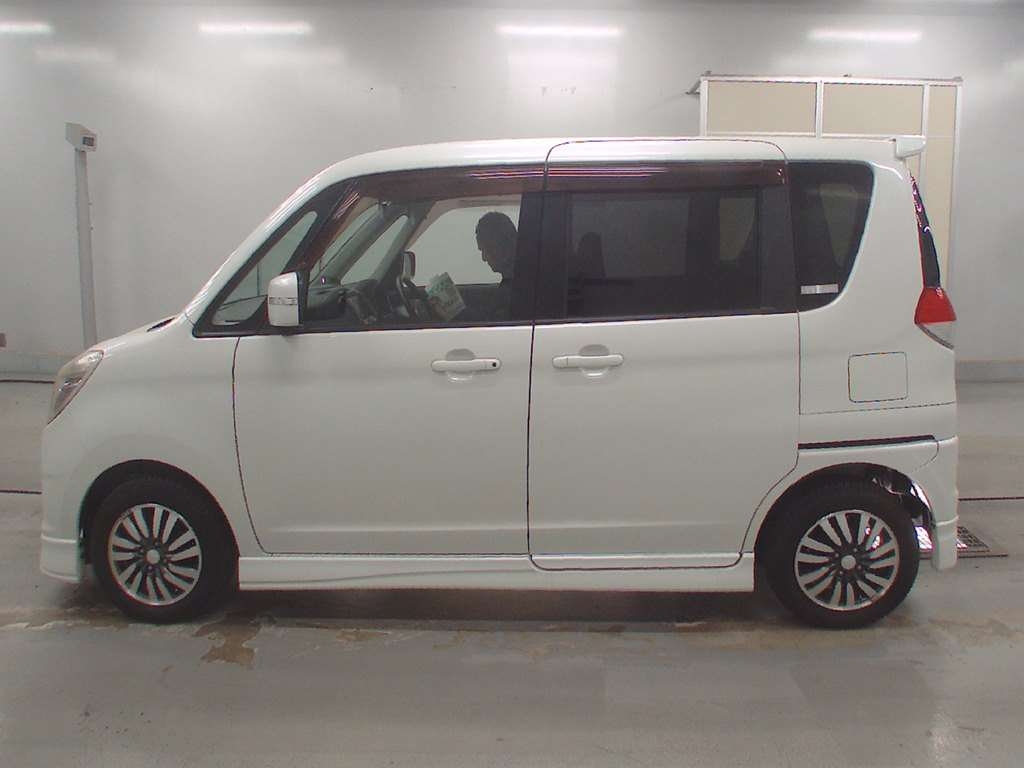 MITSUBISHI DELICA D:2