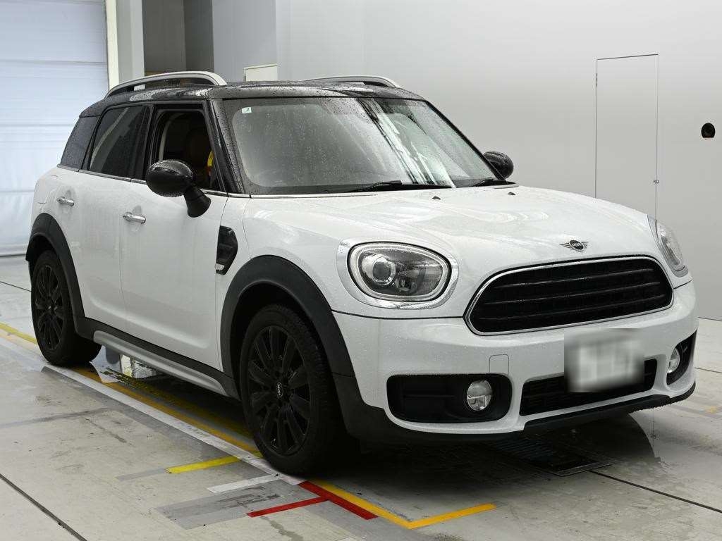 MINI CROSSOVER