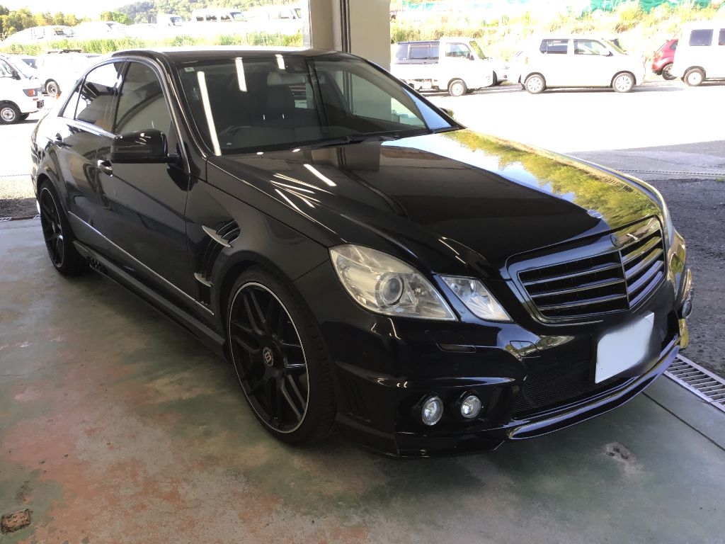 MERCEDES-BENZ E-CLASS