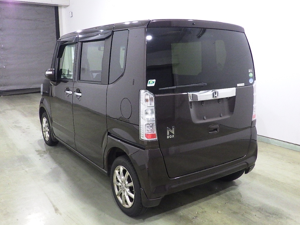 HONDA N-BOX