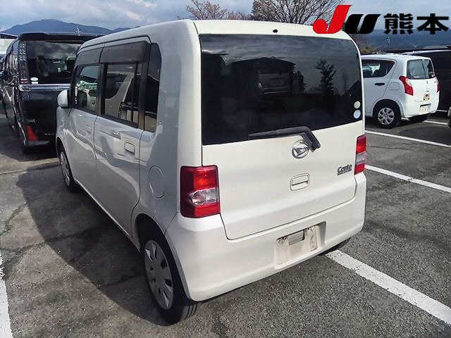 DAIHATSU MOVE CONTE