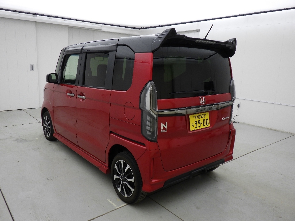HONDA N-BOX