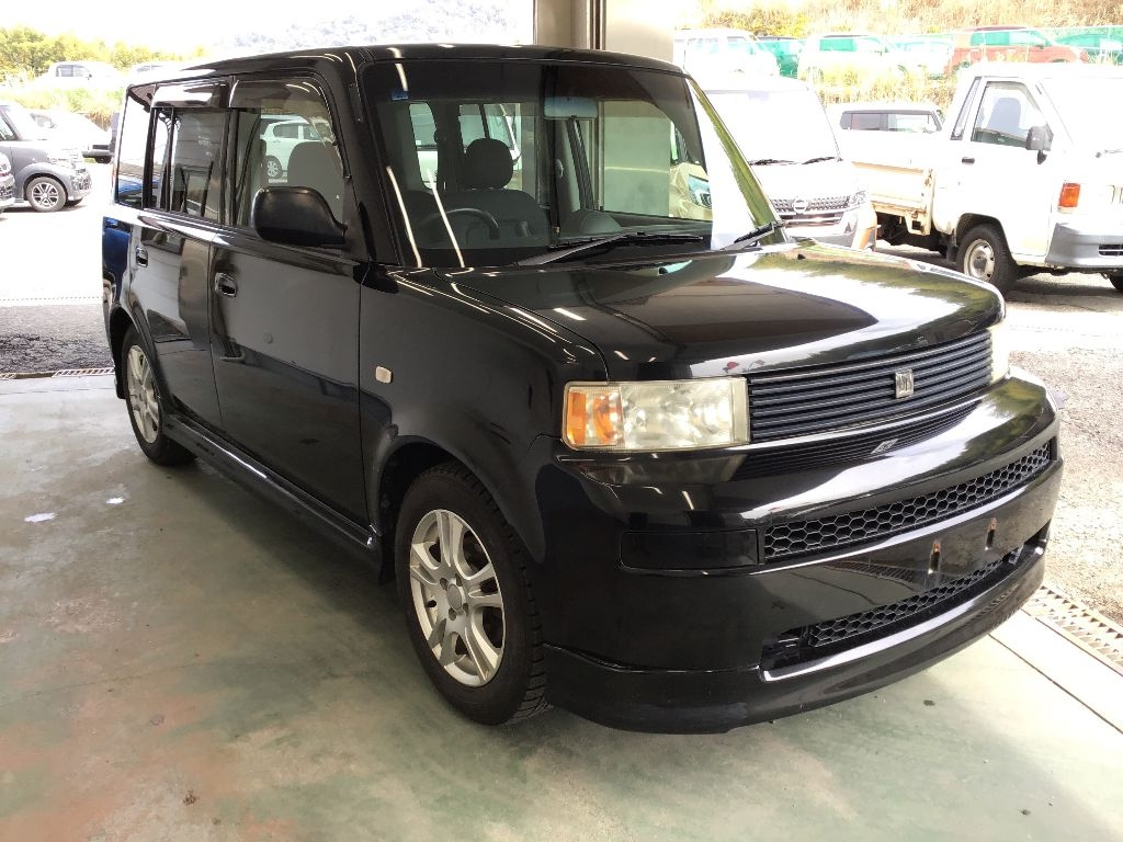 TOYOTA BB