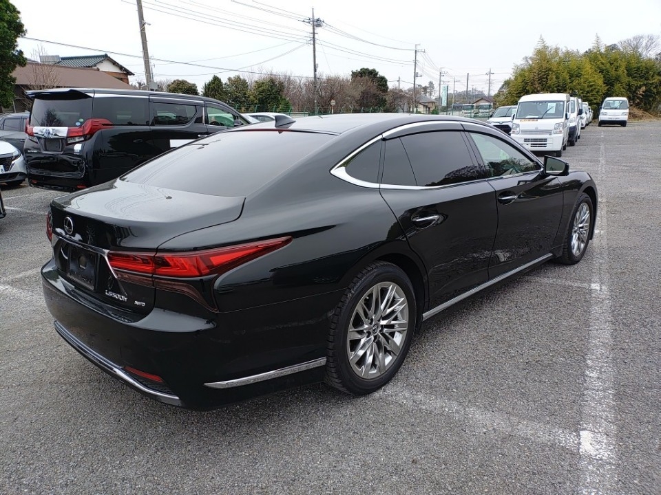 LEXUS LS500H